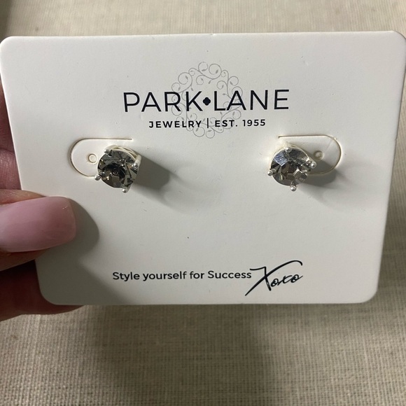 IMPRESSION Studs EACH - Picture 12 of 16